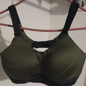 Third love high performance sports bra